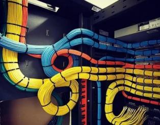 金佳佰業(yè)20年經(jīng)驗(yàn)的電工告訴你：布線(xiàn)該怎么做？